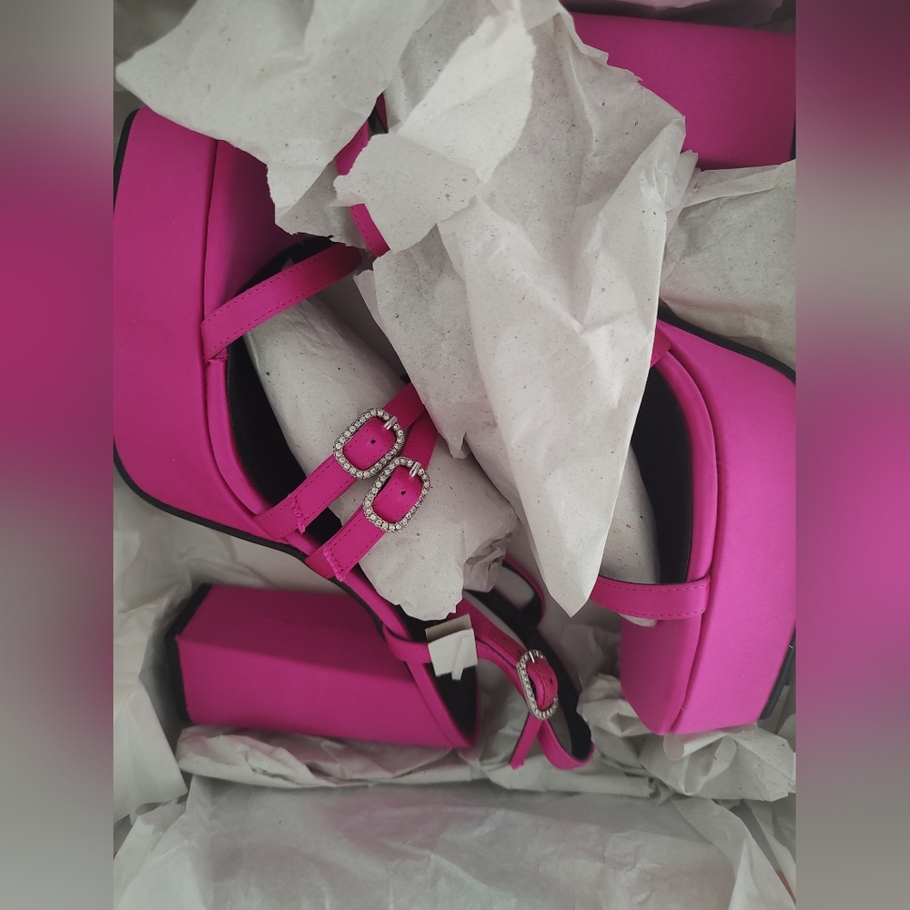 LISA VICKYBabe Strappy Platform Sandal In Raspberry Size 9 - Picture 8 of 9